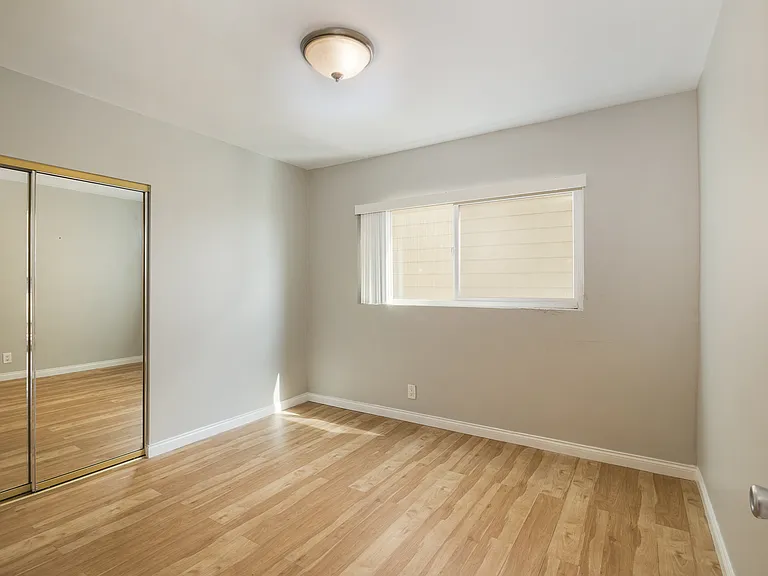 1744 Manhattan Ave #2 — Photo 12