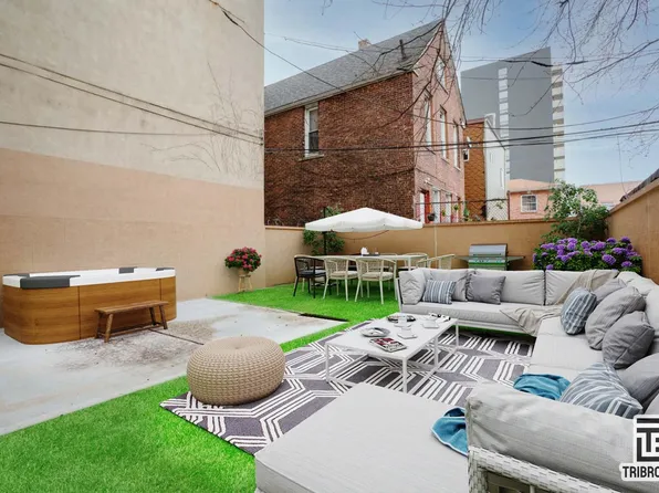 312 Willis Avenue image 1 of 7