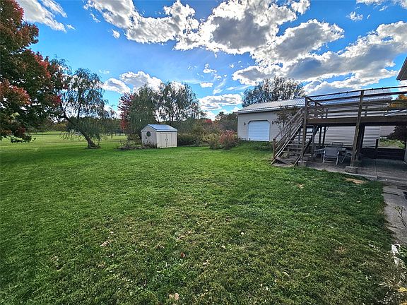 4th image of 809 Lura Rd