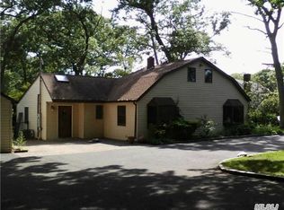 1186 Townline Rd, Hauppauge, NY 11788