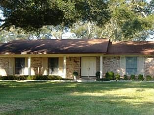 28 Country Club Road