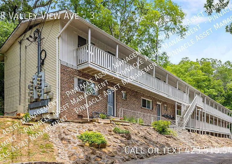208 Valley View Ave #3 — Photo 37
