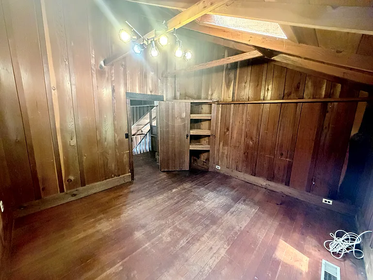 133 Western Ave — Photo 13