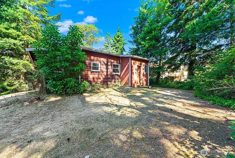 4th image of 17552 12th Avenue NE