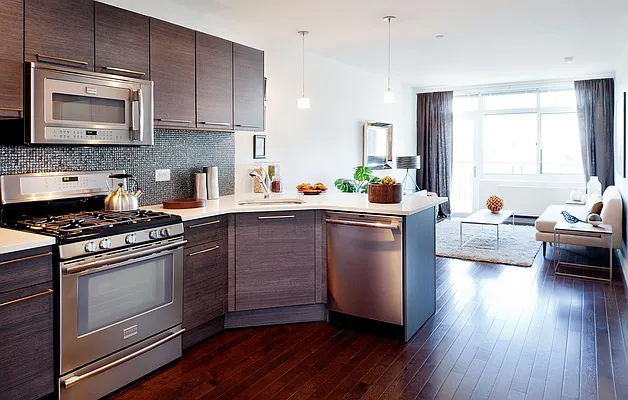 Rented by Astoria at Hallet's Cove | media 6