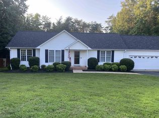 112 N Johnson St, Landrum, SC 29356