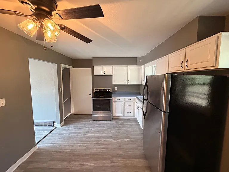 3615 Kennedy Dr — Photo 8
