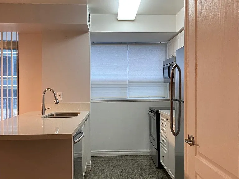 30 Hayden St #407 — Photo 3