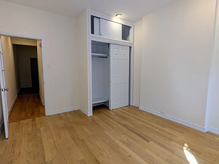 519 E 83rd St #2E — Photo 5