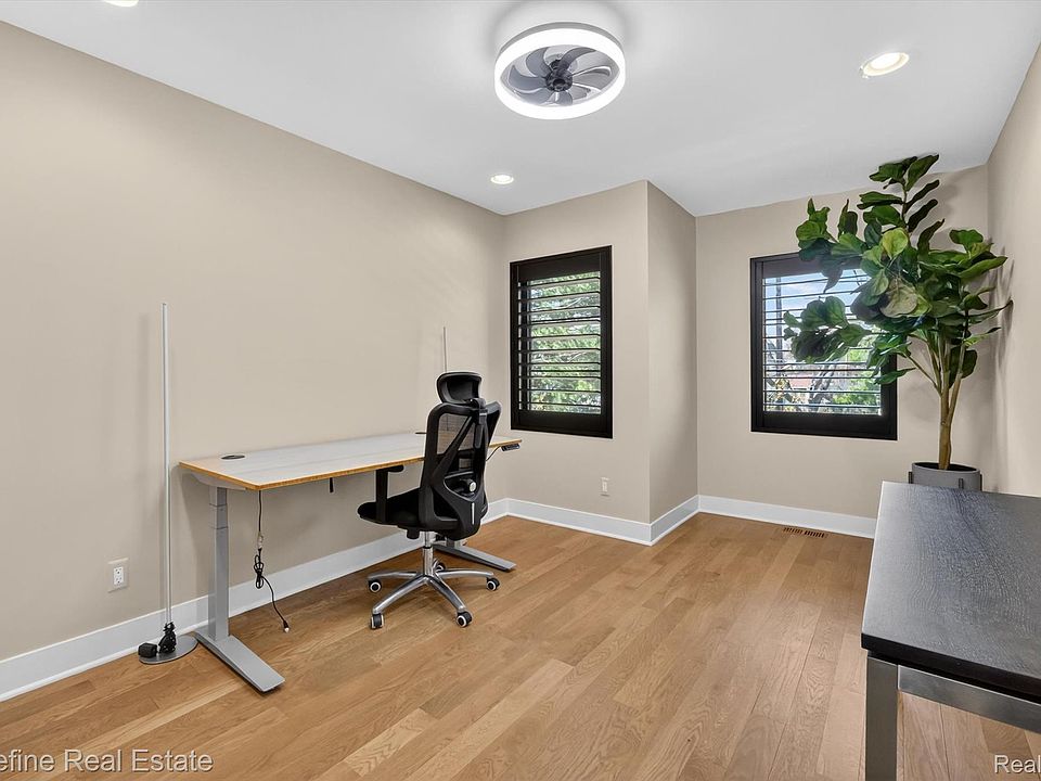 722 E Parent Ave, photo 27