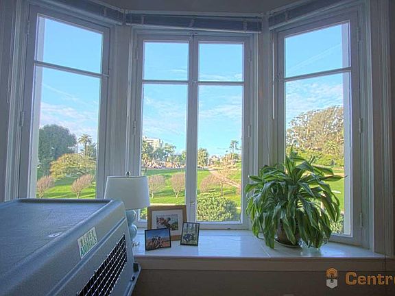 3rd image of 2135 Sacramento St #41