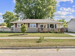 2219 Pioneer Rd, Janesville, WI 53546
