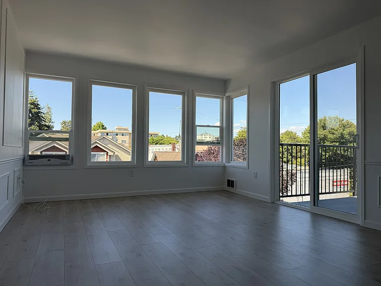 Gallery Windows