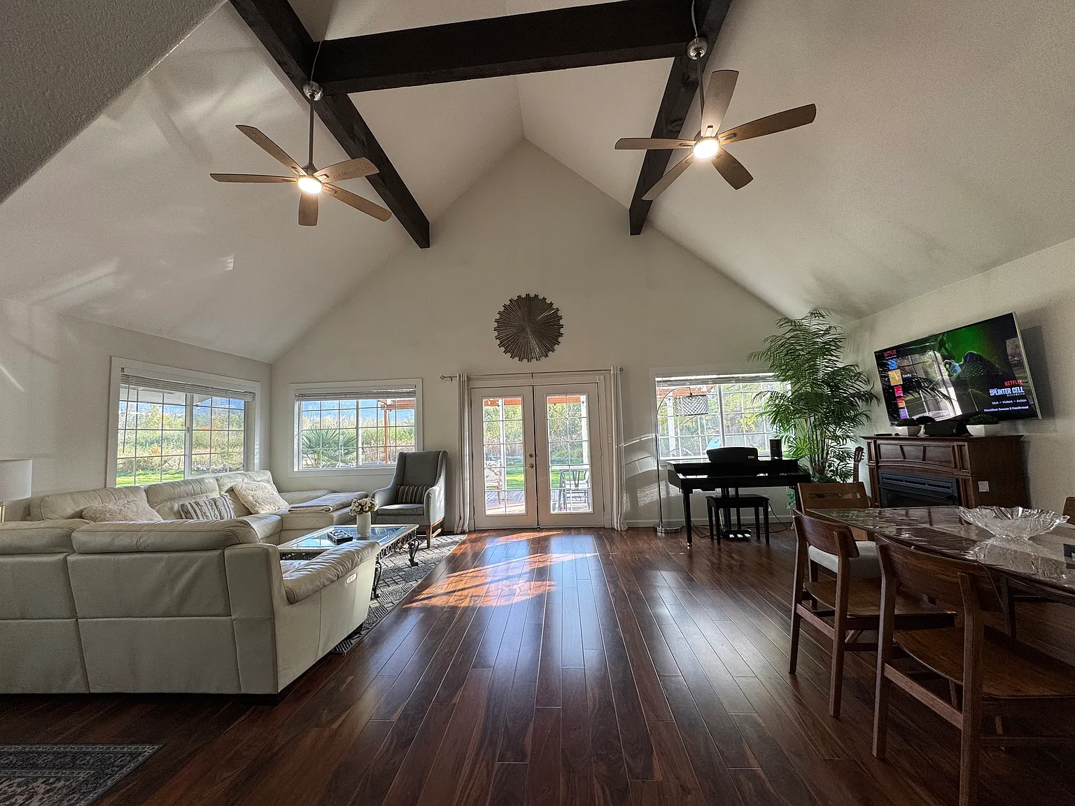 3 bed, 1480 sqft, $4,500 — Photo 1