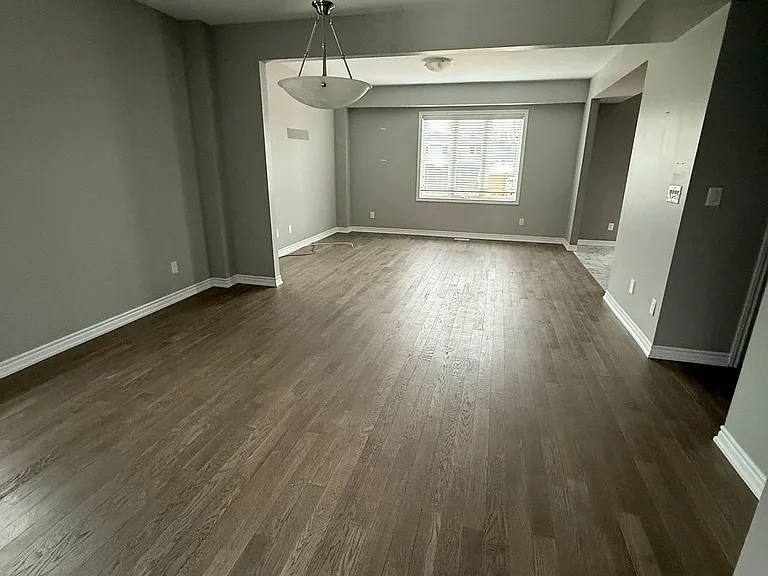 96 Bethune Ave — Photo 3