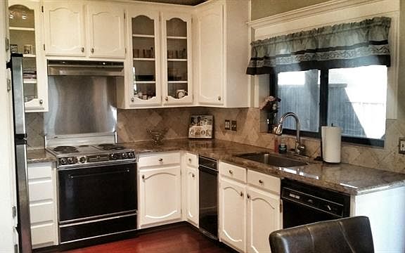 5th image of 213 Fall Cedar Dr