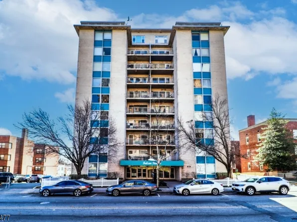 276 Prospect St #4D, East Orange City, NJ 07017