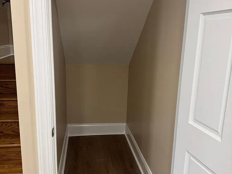 330 Linden Ave — Photo 13
