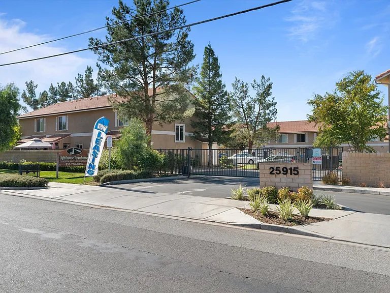 Lighthouse Townhomes — Photo 107