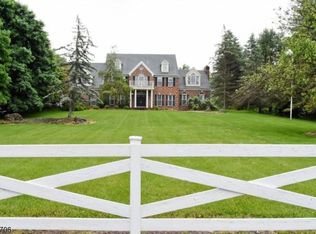15 Saddle Ridge Rd, Andover, NJ 07871