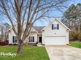 13333 Woodland Farm Dr, Charlotte, NC 28215