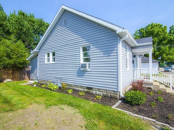 4th image of 212 Poplar St