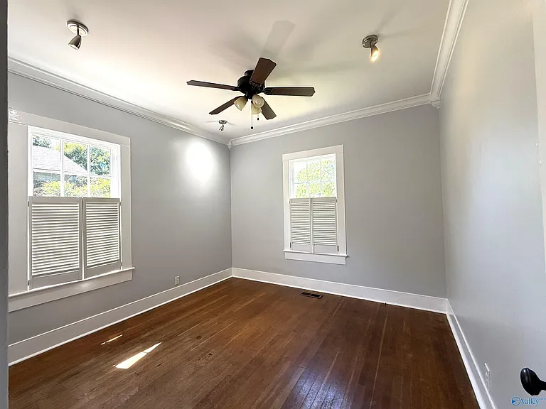 1222 Clinton Ave SE — Photo 13