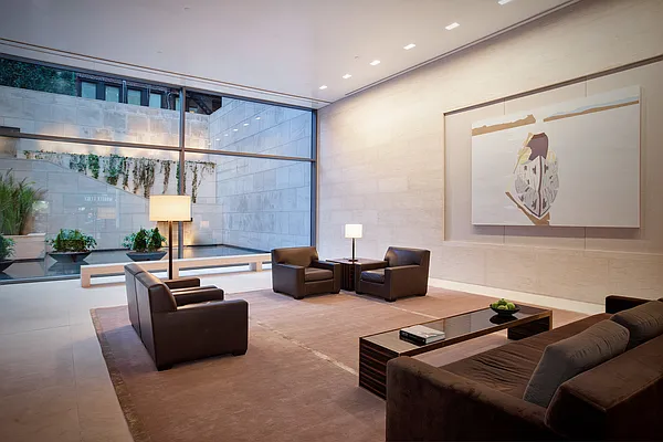 Rented by New York Residence | media 21