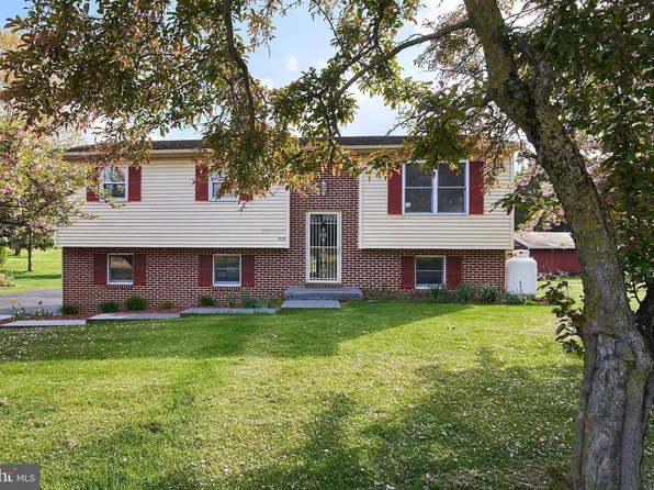 1420 E Newport Rd, Lititz, PA 17543