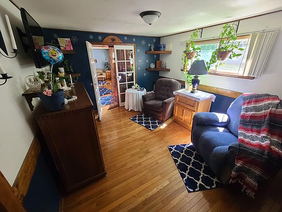 5th image of 503 Clearwater Ave