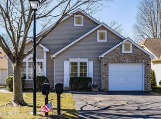 9 Sedgwick Sq, Jackson, NJ 08527