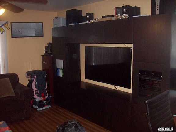 4th image of 83 Duffy Ave