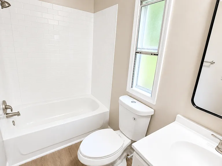 3120 Powell Dr — Photo 3
