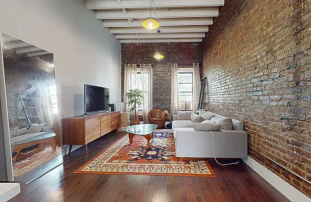 Rented by 346 Realty Group LLC | media 1