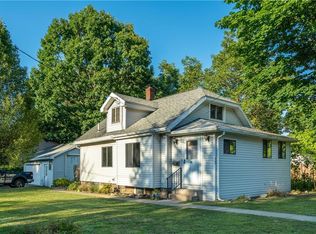 72 Breezeway Dr, Rochester, NY 14622