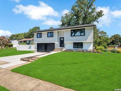 1 Lana Court, North Babylon, NY, 11703