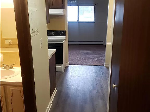 2nd image of 322 Robert Dr #2