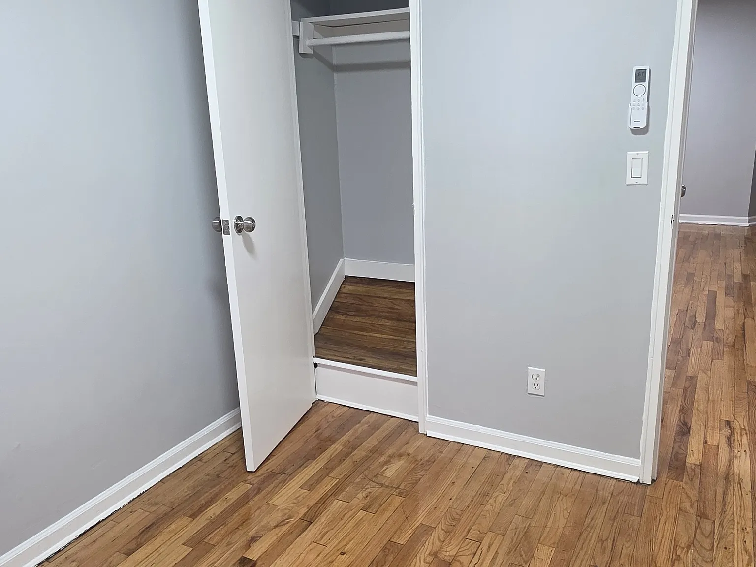 3 bed, 1100 sqft, $3,000 — Photo 1