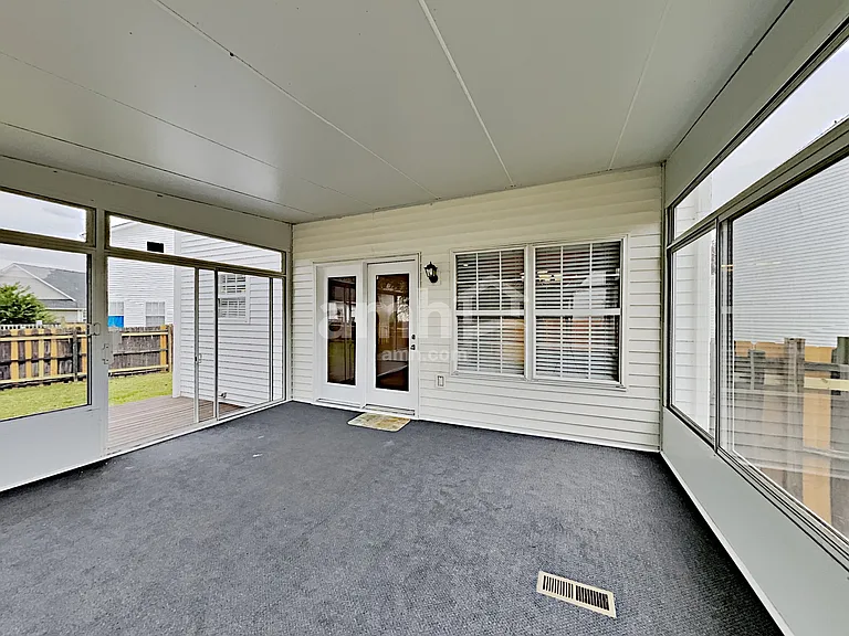 2533 Kilkenny Ct — Photo 21