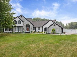 19 Dixon Woods, Honeoye Falls, NY 14472