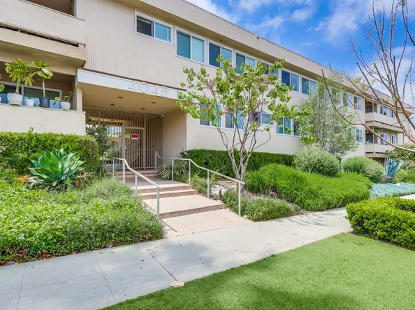 Baldwin Hills Apartment Living Convenient, Connected, Comfortable!
