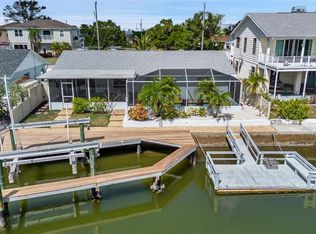 6510 Yvette Dr, Hudson, FL 34667