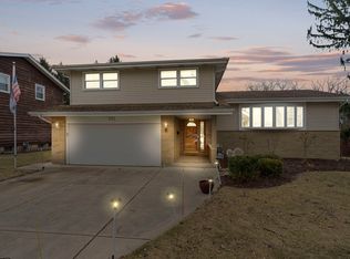 751 Scott Dr, Elgin, IL 60123