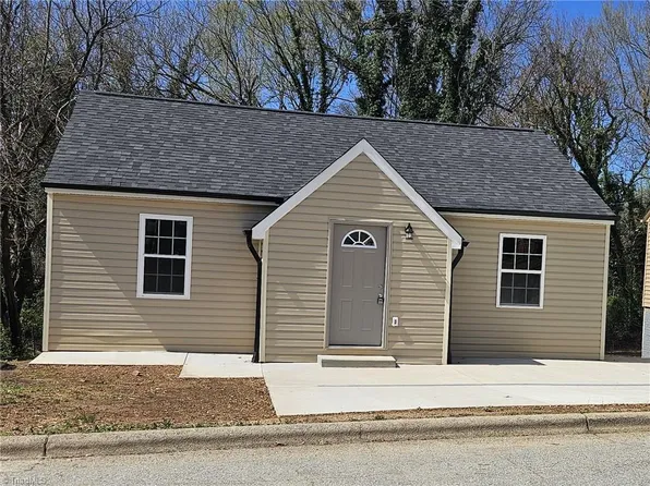 1018 Asheboro St, High Point, NC 27260