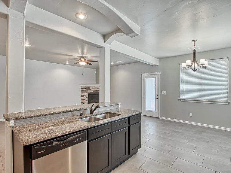 7896 Enchanted Path Dr — Photo 20