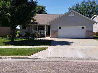 2001 S Grinnell Ave, Sioux Falls, SD 57106