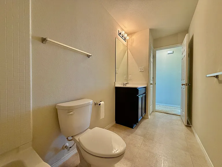 3105 Montserrat Creek Dr — Photo 21