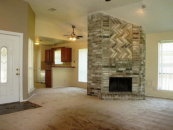 5th image of 6706 Liberty Valley Dr #1