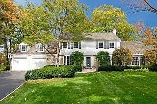 1291 Linden Ave photo 1