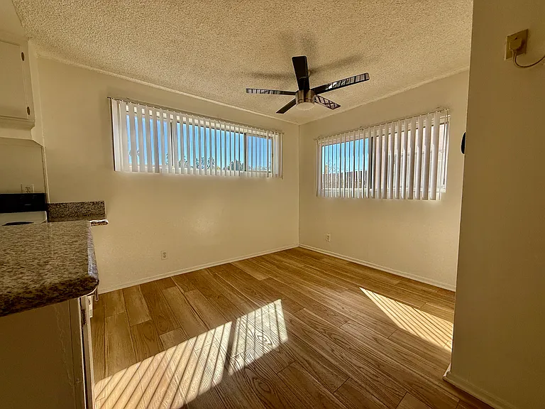 Vine Street Apartments — Photo 41